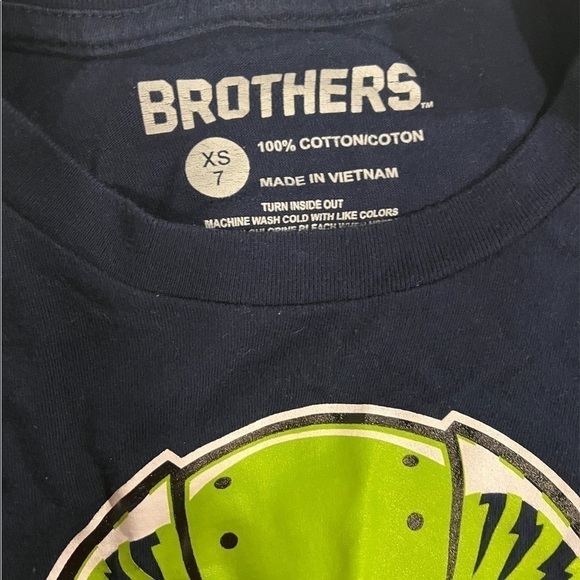 BROTHERS brand by Justice boys football shirt in size 7 - Picture 6 of 6